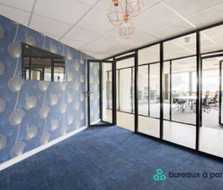 Bureau privé 105 m² 26 postes Coworking Rue Royale Saint-Cloud 92210 - photo 1